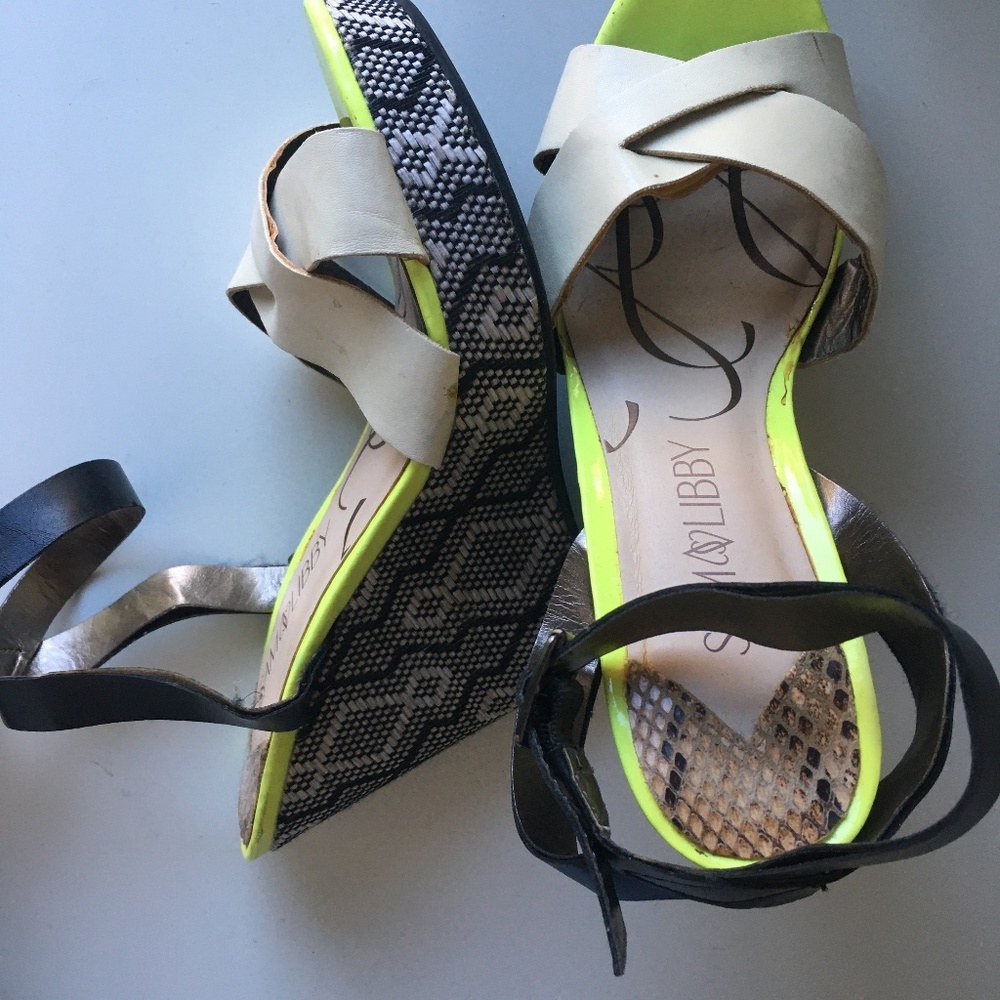 Sam & Libby wedge neon and b/w pattern